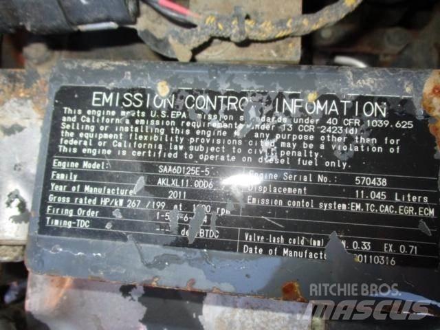 Komatsu SAA6D125E-5 Двигатели