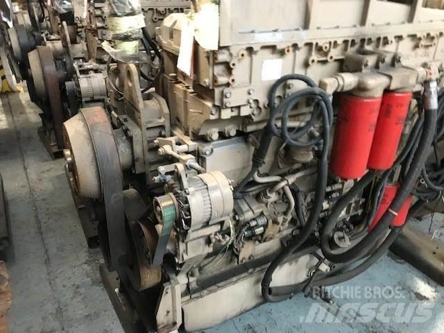Komatsu SAA6D170E-3 Двигатели