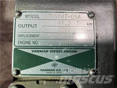 Yanmar 4TNV84T-DSA Двигатели