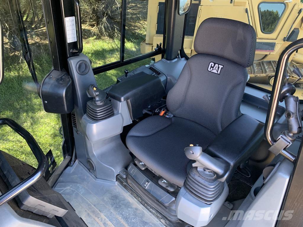 CAT D3 Строителство - Други