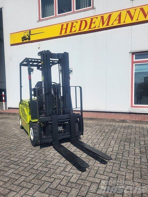 Clark GEX30L Електрически вилични кари-повдигачи