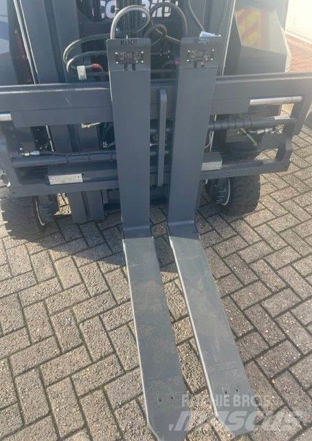 Combilift CBE 3000 Страничен товарач