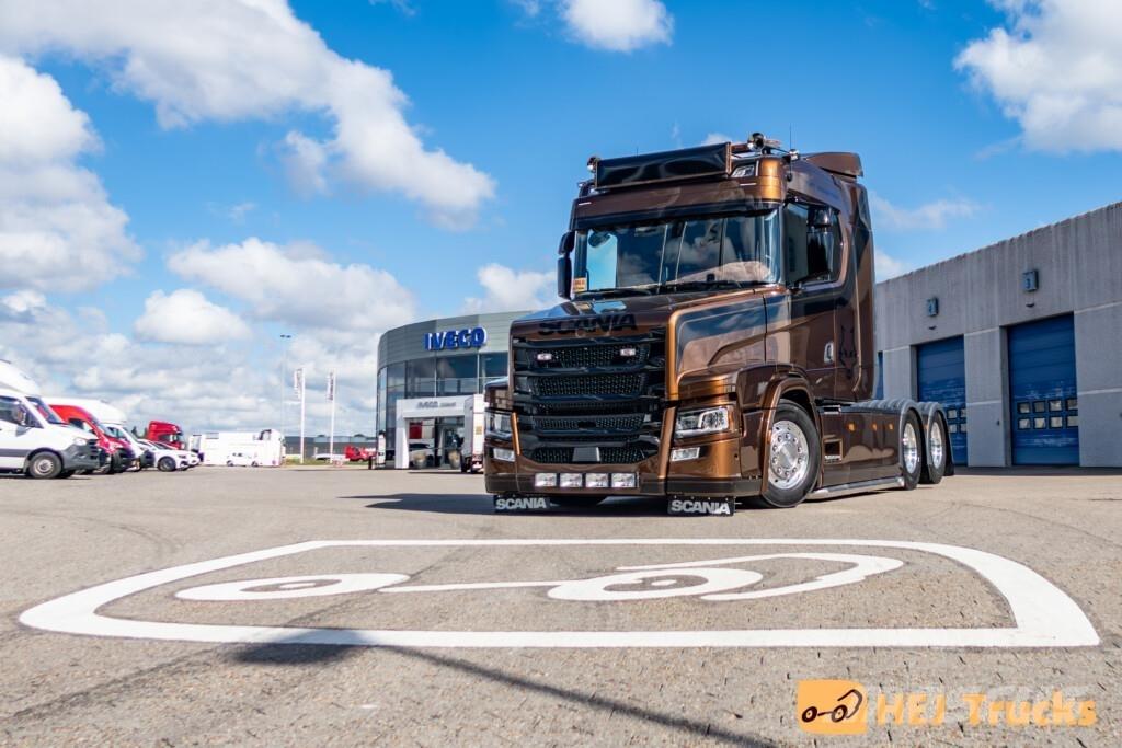 Scania RT520 A6x2NB Влекачи