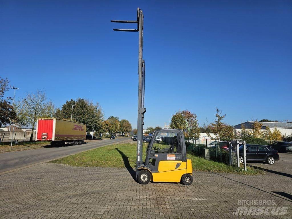 Jungheinrich EFG430 Електрически вилични кари-повдигачи