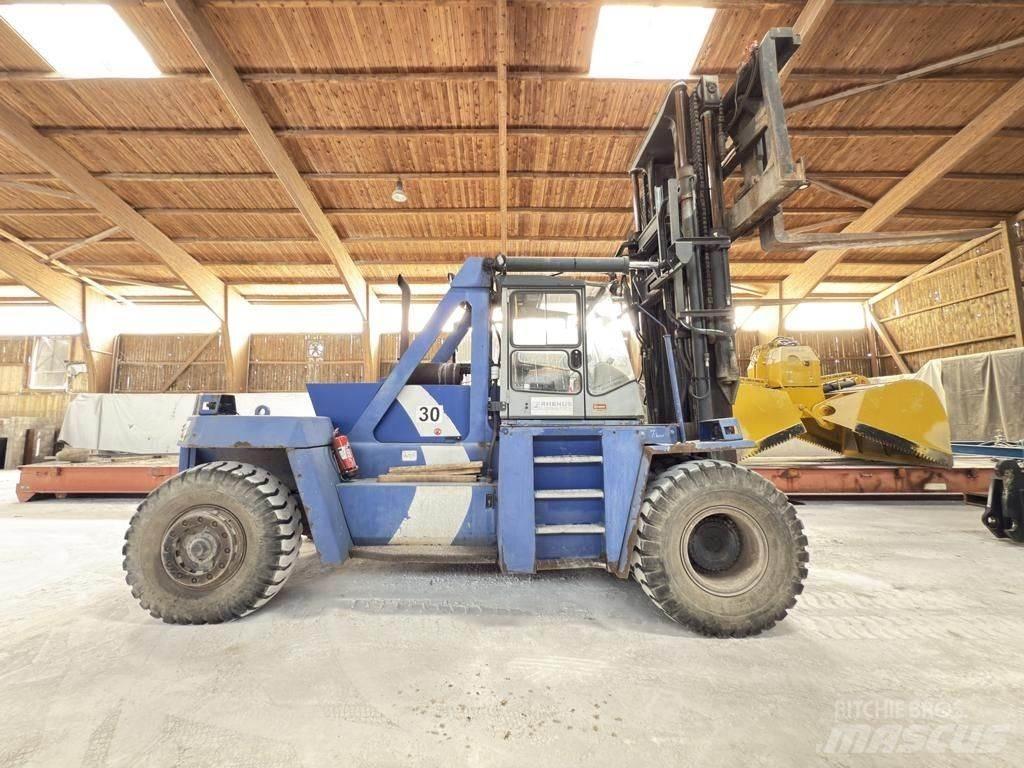 Kalmar DCD28-1200LB Дизелови камиони