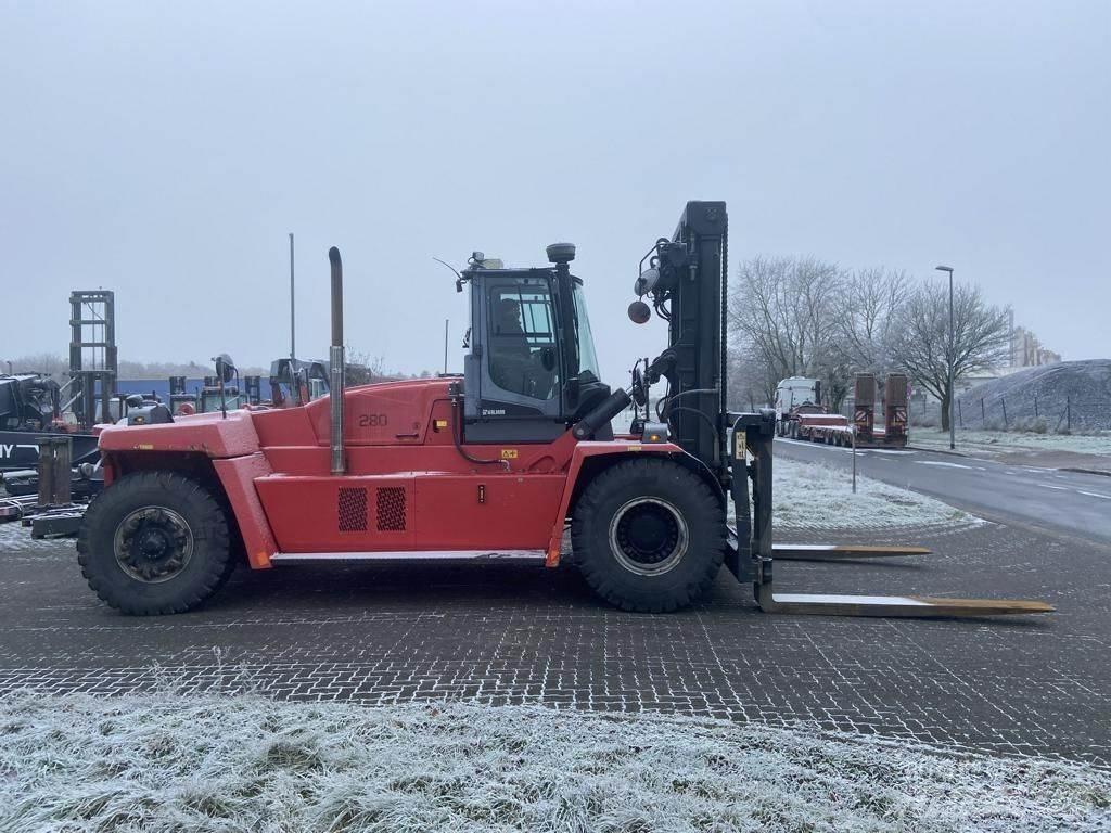 Kalmar DCG300-12LB Дизелови камиони