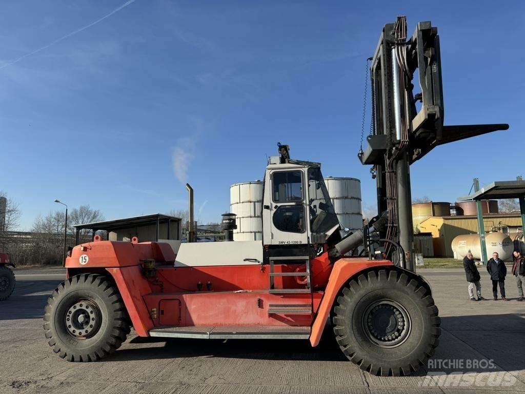SMV 42-1200B Дизелови камиони