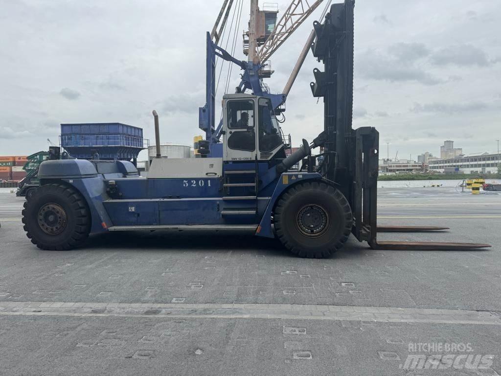 SMV 52-1200B Дизелови камиони