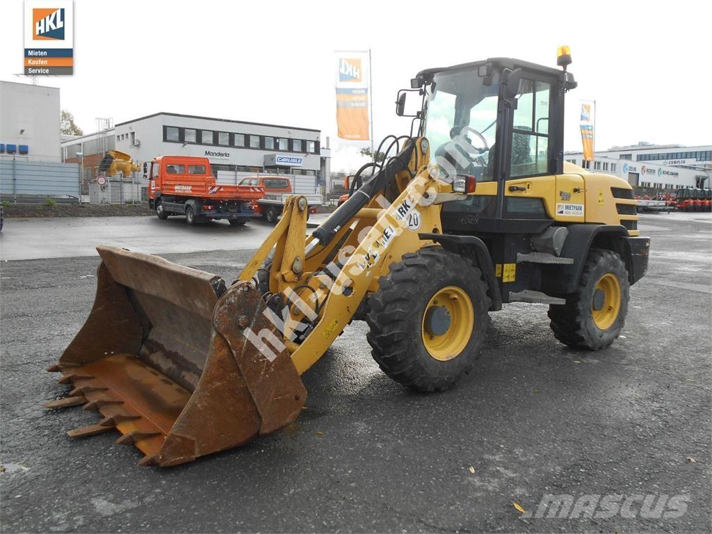 Yanmar V 120 Колесни товарачи