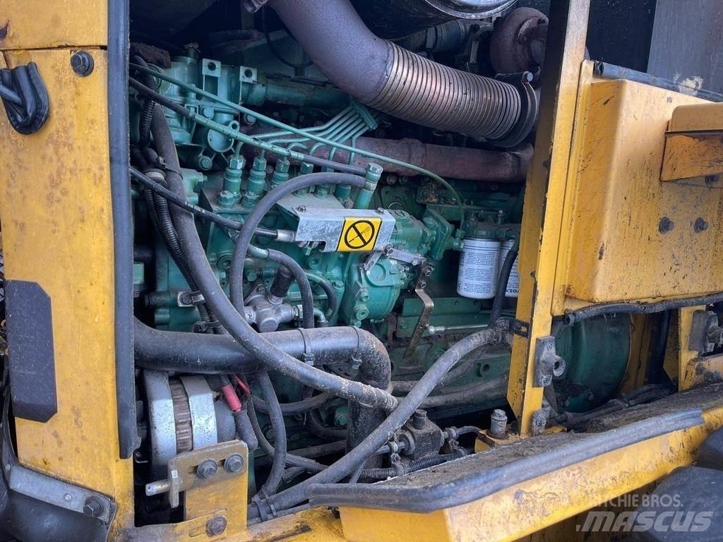 Volvo L70D Колесни товарачи