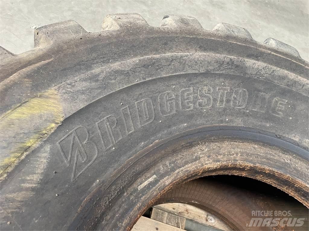  23.5xR25 Bridgestone dæk Гуми