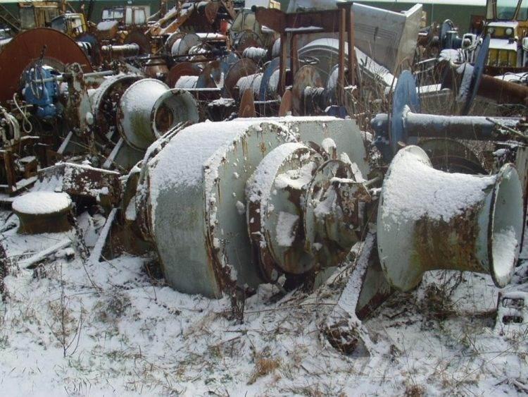  Ankerspil ex. Hvidbjørn Подемници, лебедки и елеватори за материали
