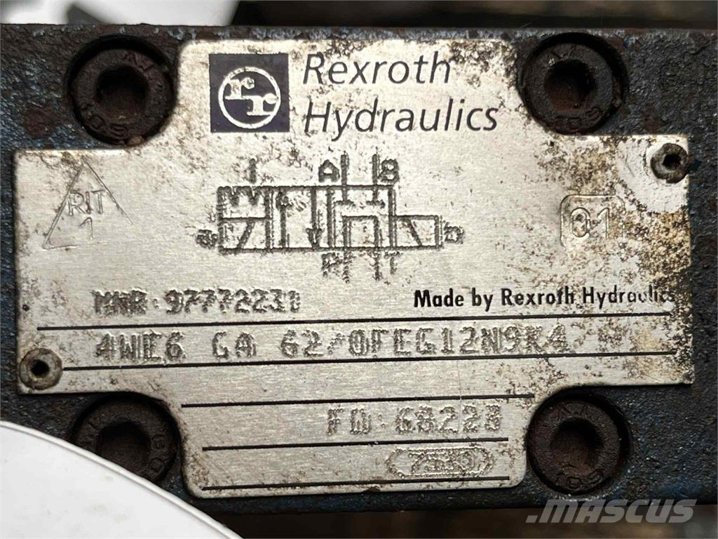 CASE 695SR ventil Хидравлични