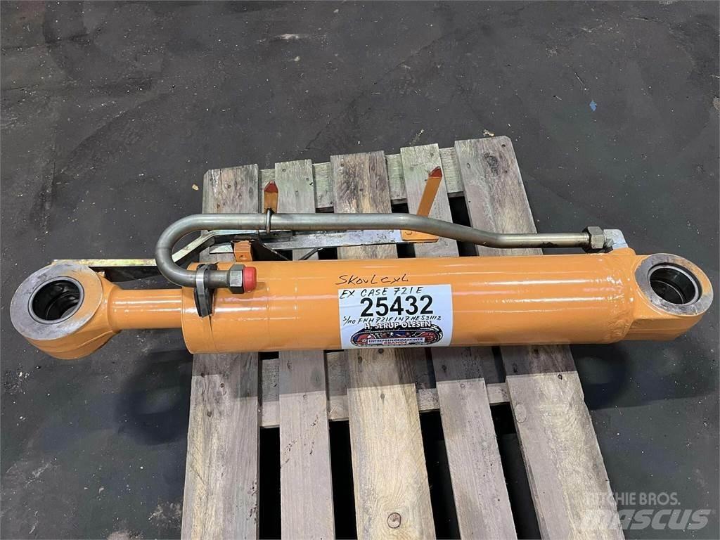 CASE 721E Skovlcylinder Хидравлични