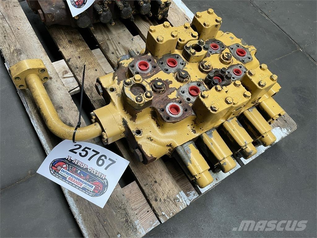 CAT 215LC hovedventilblok Хидравлични