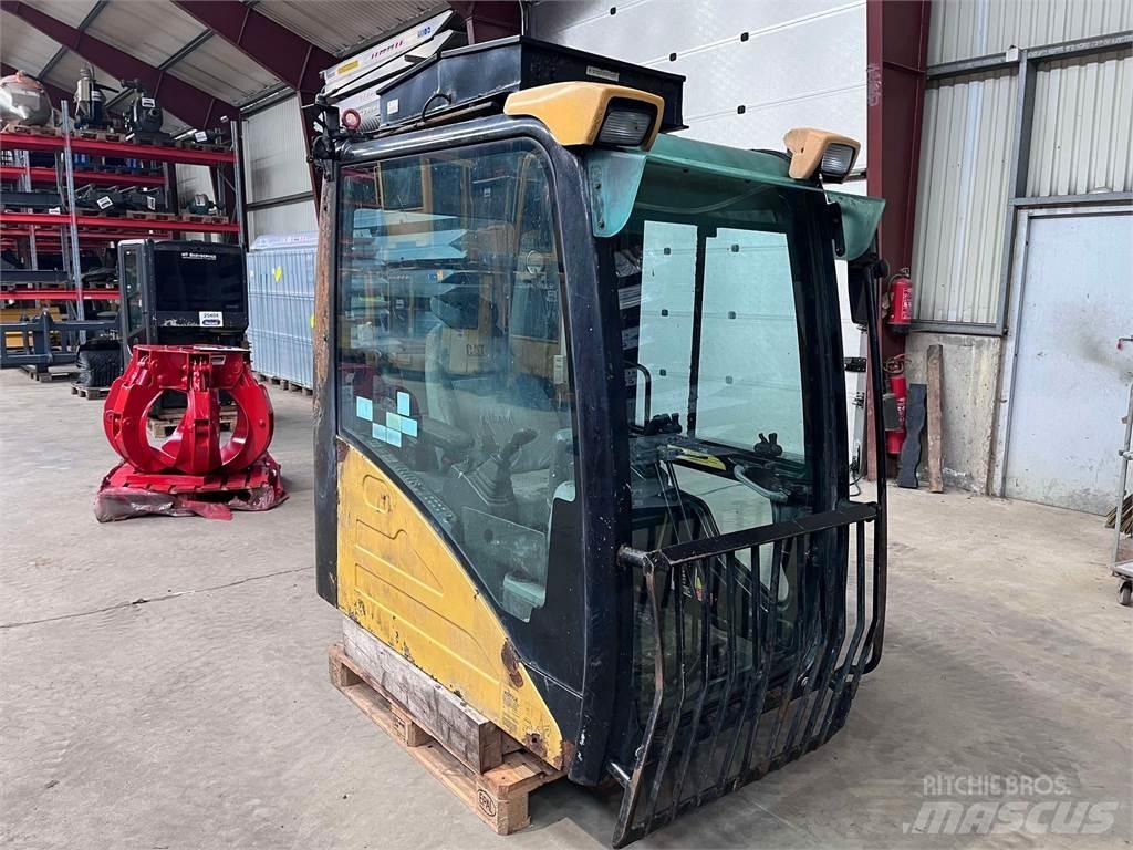 CAT 323D Førerhus Други компоненти