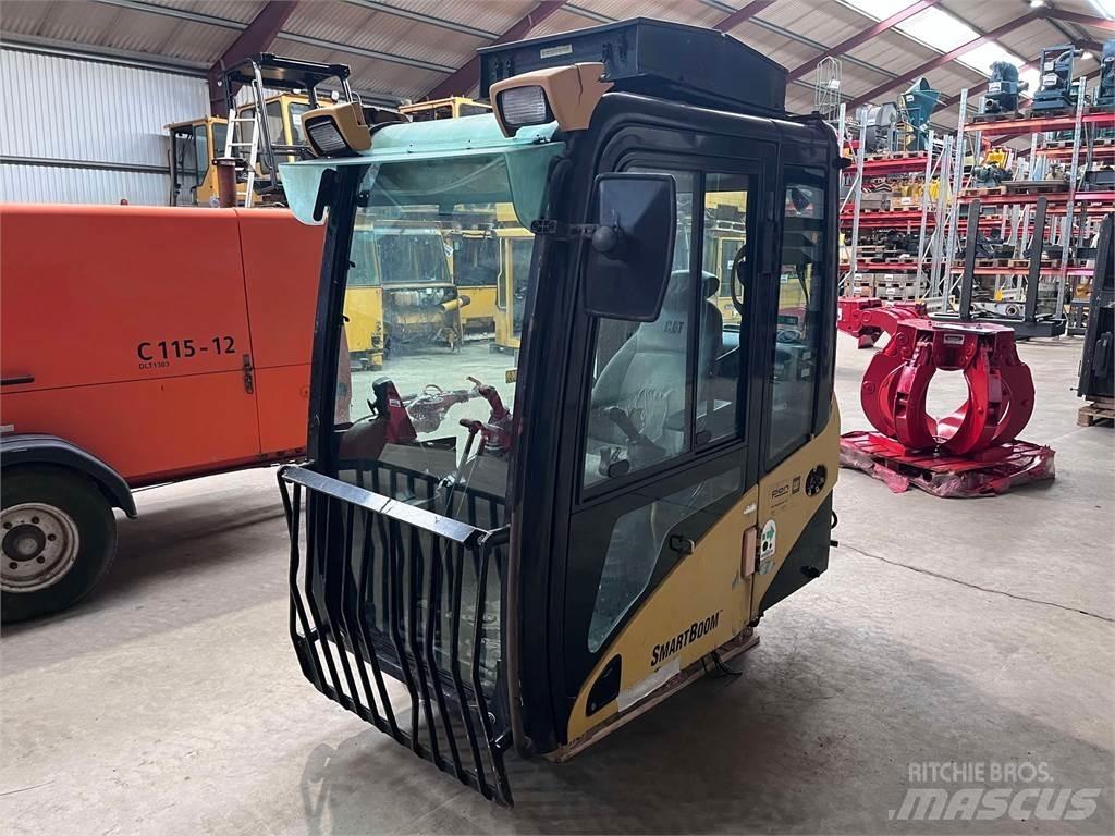 CAT 323D Førerhus Други компоненти