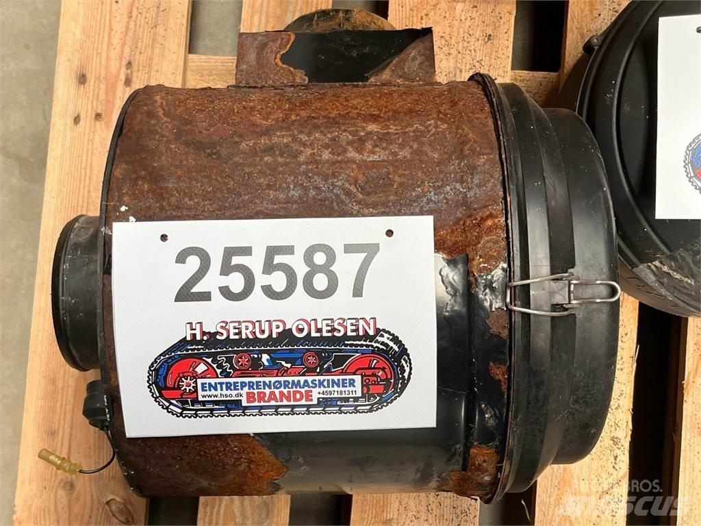 CAT 323D luftfilterhus Строителство - Други
