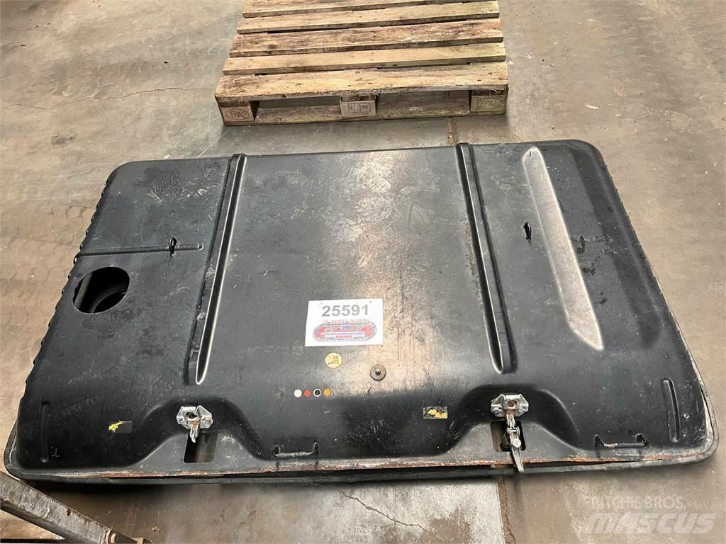 CAT 323D motorhjelm Други компоненти