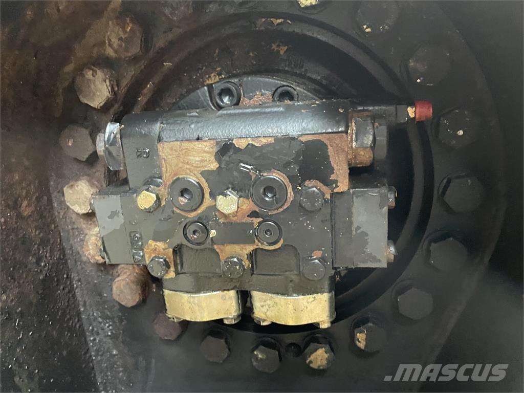 CAT 330B Køregear Предаване