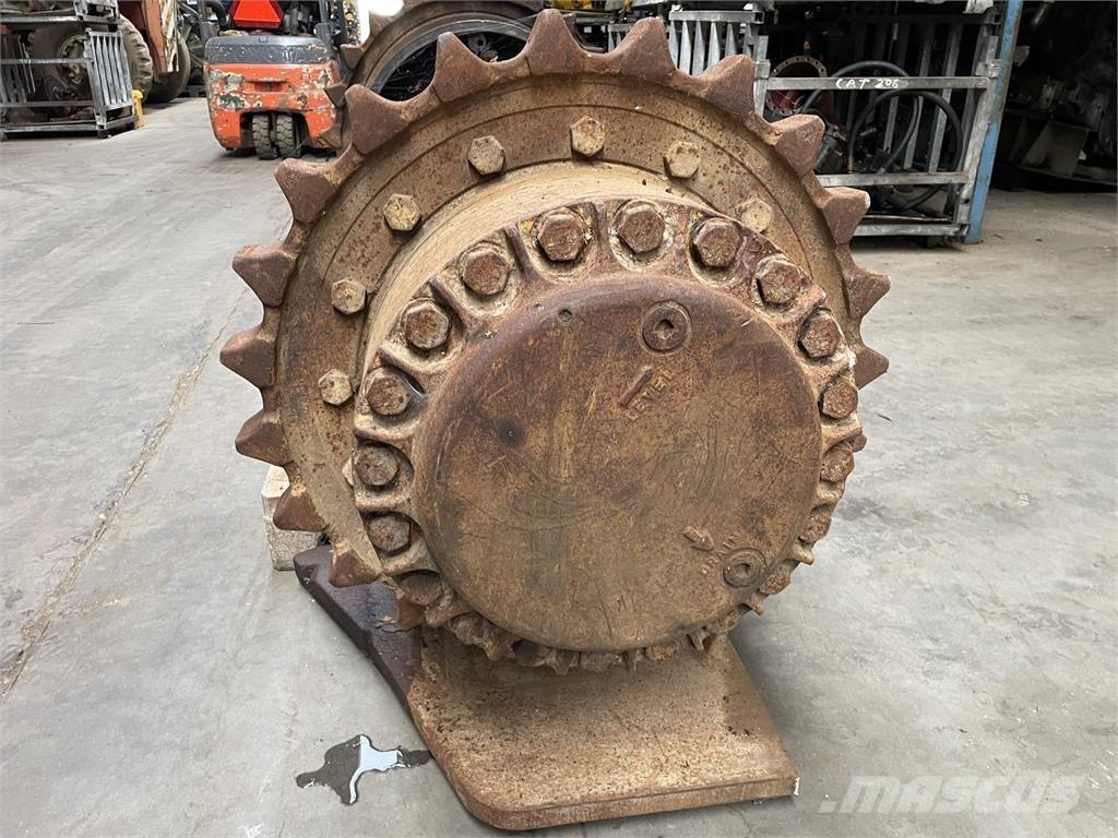 CAT 330B Køregear Предаване