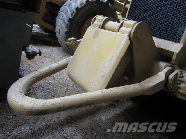 CAT 627 scraper til ophug Строителство - Други