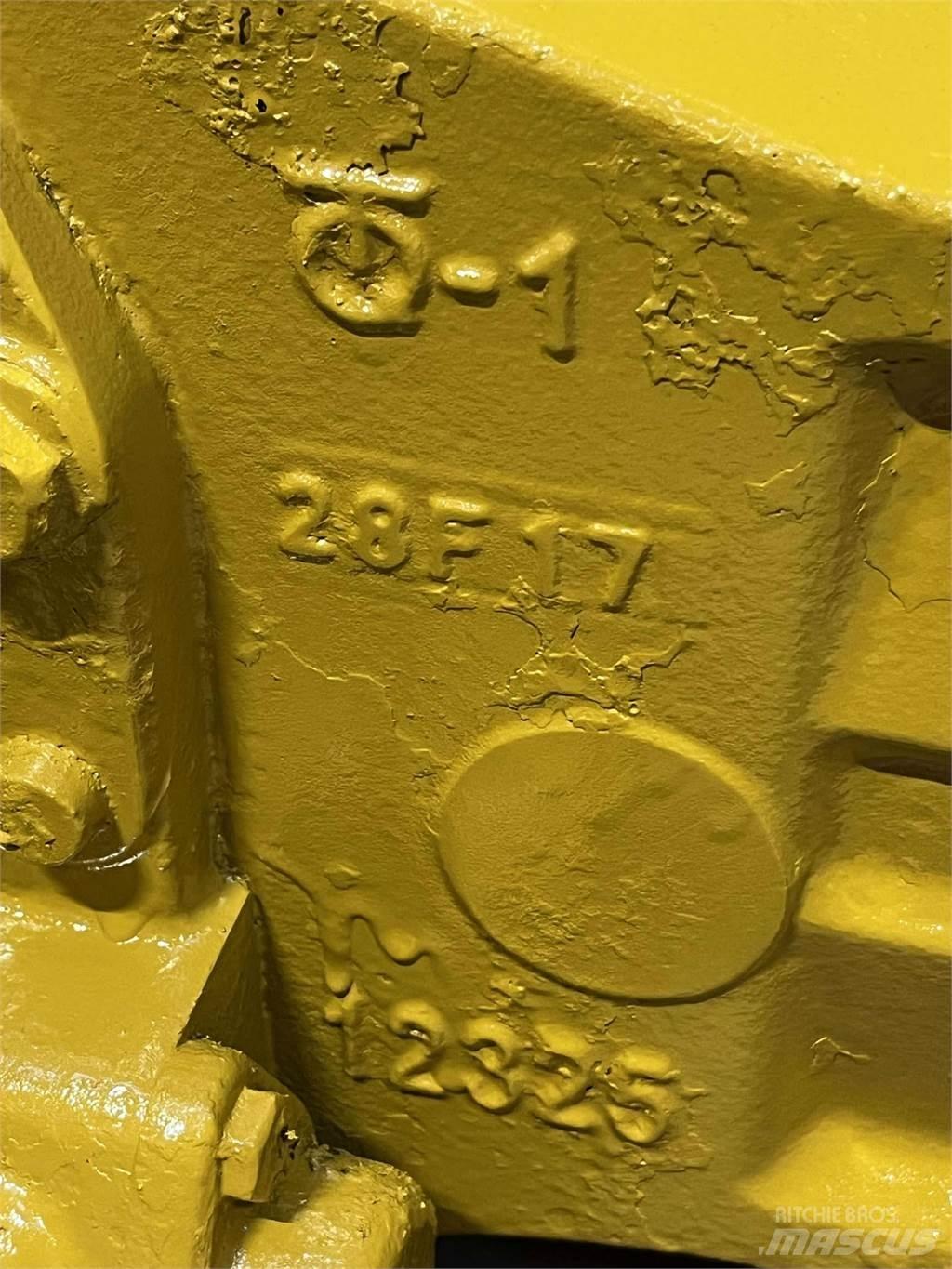CAT 908M Bagaksel Оси
