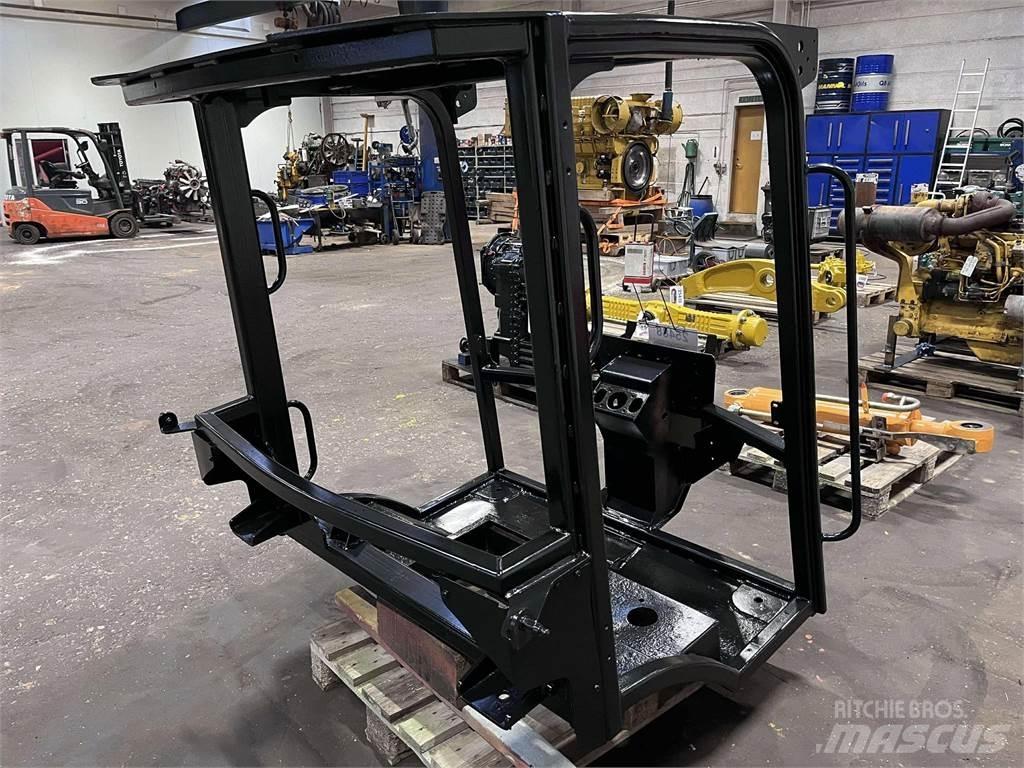 CAT 908M Førerhus Други компоненти