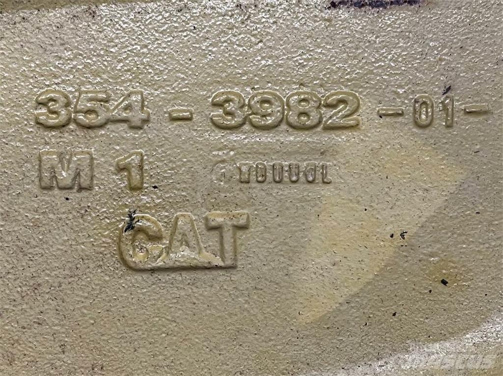 CAT 908M Link Arm 354-3982 Други компоненти