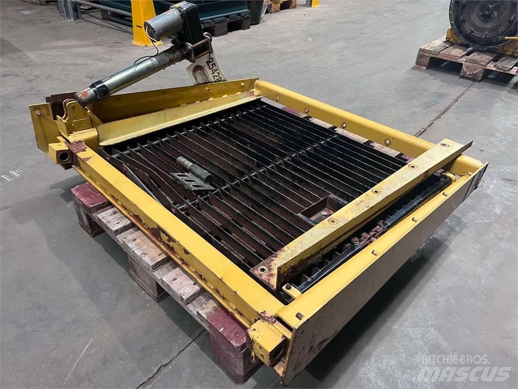 CAT 962GII Kølergrill Други компоненти