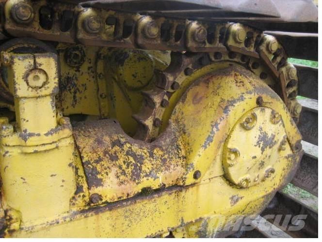 CAT D5LGP dozer, til ophug Верижни булдозери
