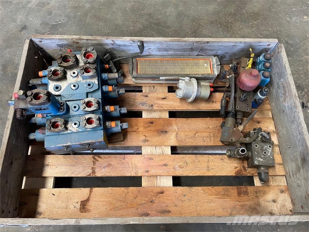  Dele ex. Liebherr LR632 Електроники