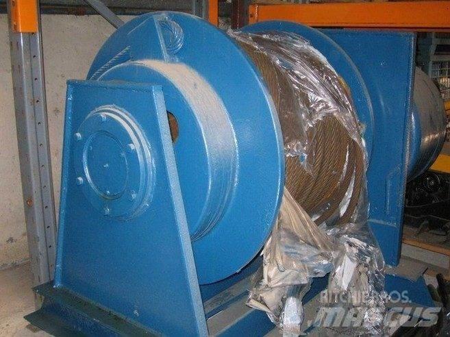 Demag spil Подемници, лебедки и елеватори за материали
