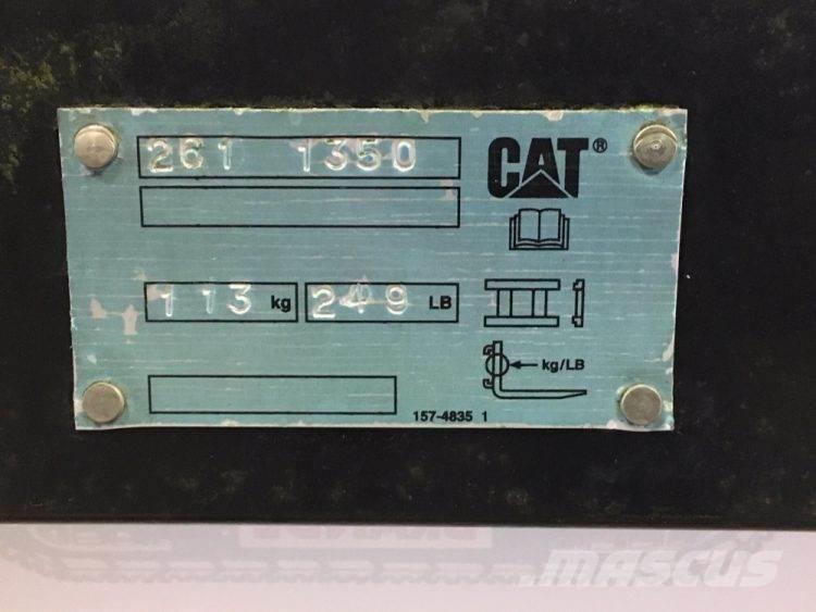  Gaffelbord 2,5 ton - Cat Вили