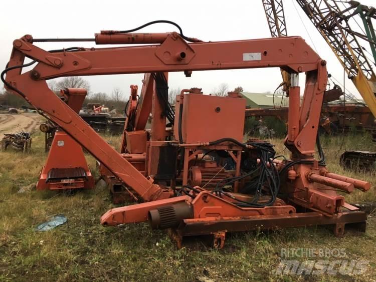 Hiab 670 Всъдеходни кранове