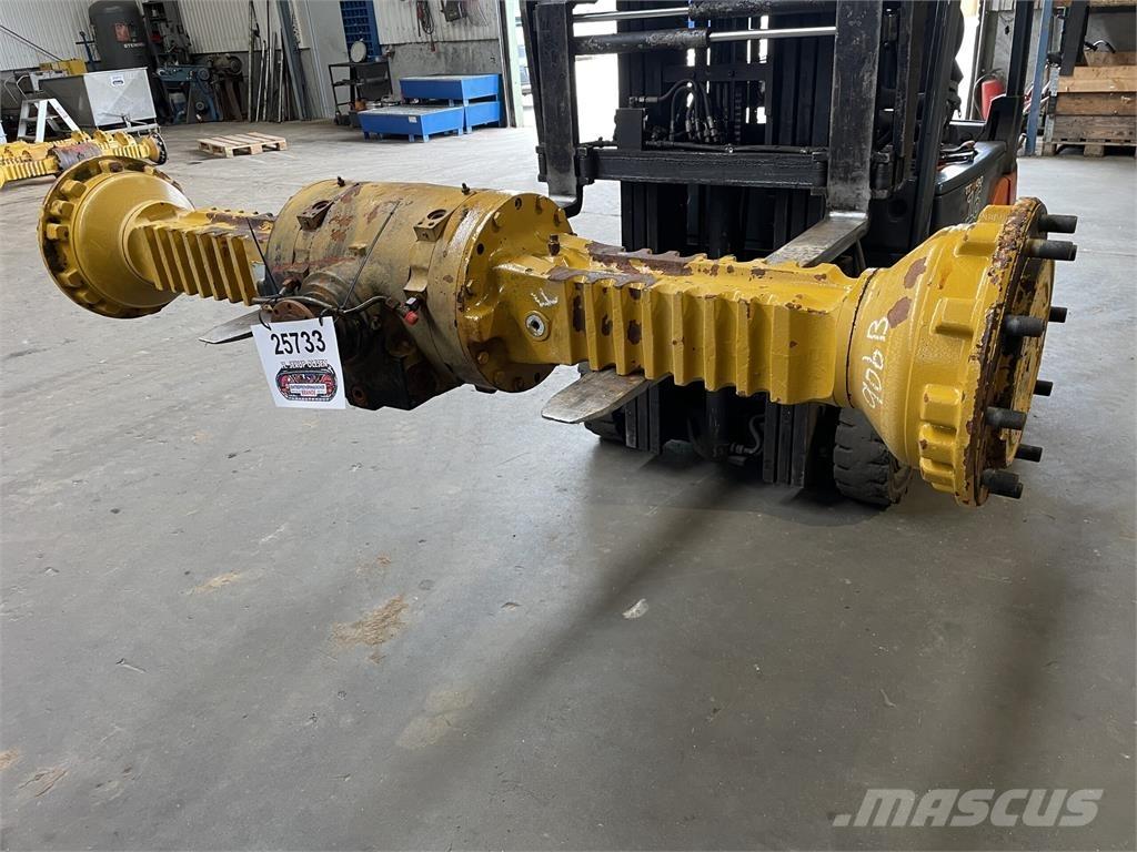 Hydrema 906B frontaksel Оси
