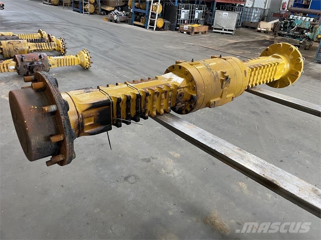 Hydrema 906C frontaksel Оси
