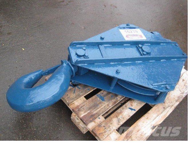  Krankrog ca. 12 ton Части и оборудване за кранове
