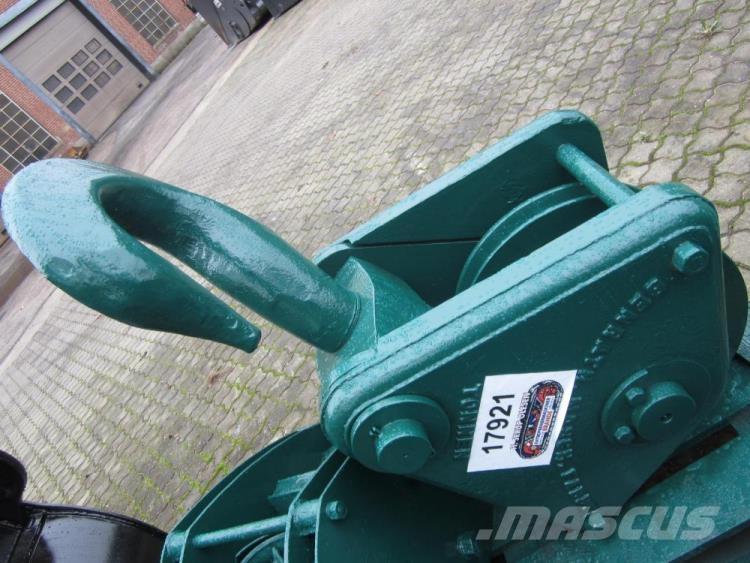  Krankrog ca. 30 tons Части и оборудване за кранове
