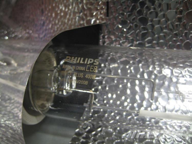  Lamper - 400W - 2 stk. Електроники