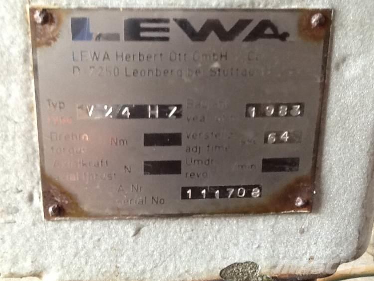Lewa Type V24HZ pumpe Водни помпи
