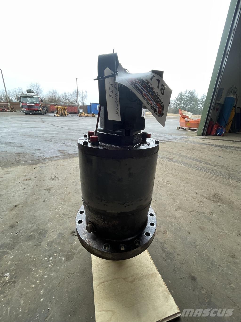 Liebherr R936NLC Krøjegear Предаване