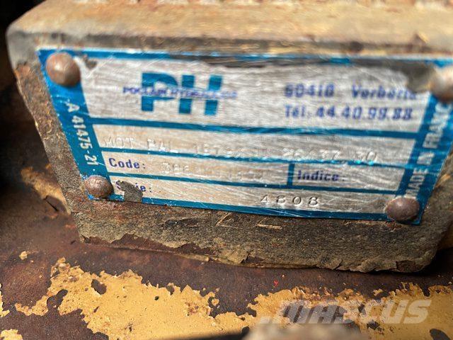 Poclain 125CK Krøjegear Предаване