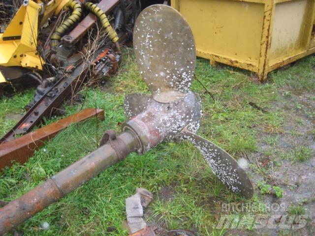 Propel ex. Bonille HM32 Работни лодки / Баркаси