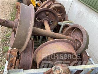  Skinnehjul ø450 mm + flange Гуми