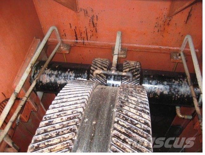  Spil ex Dana Hull Grimsby Подемници, лебедки и елеватори за материали
