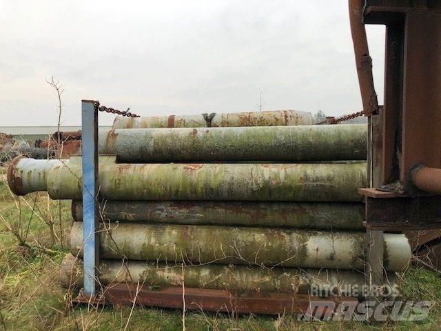  Stålrør Ø323,9x32x3000 mm Оборудване за тръбопроводи