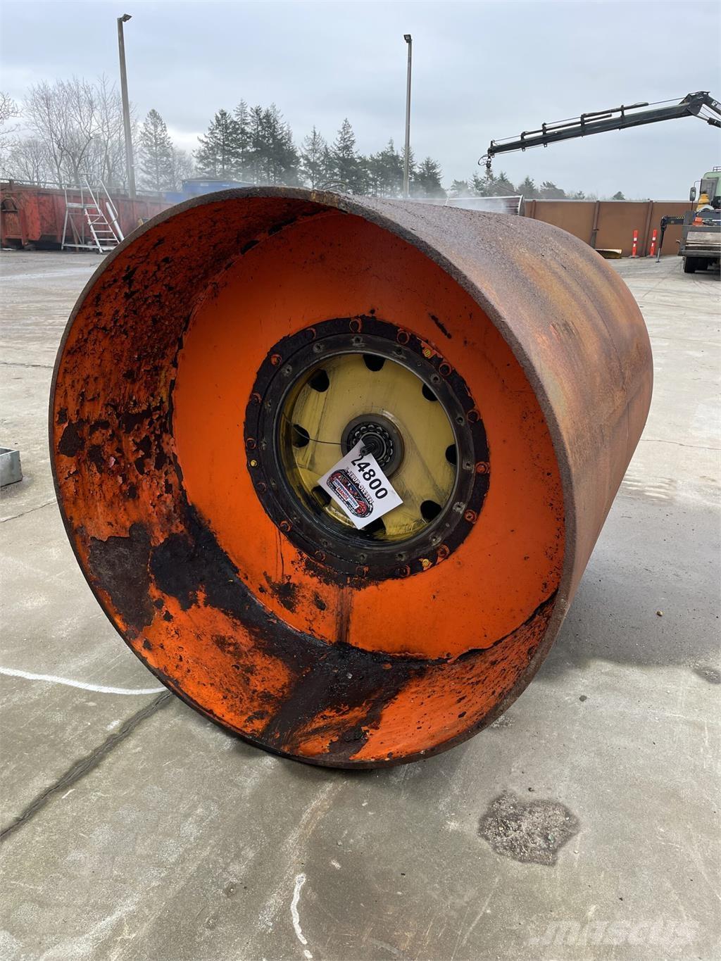  Trommel ex. Dynapac CC232 Двойни барабанни ролки
