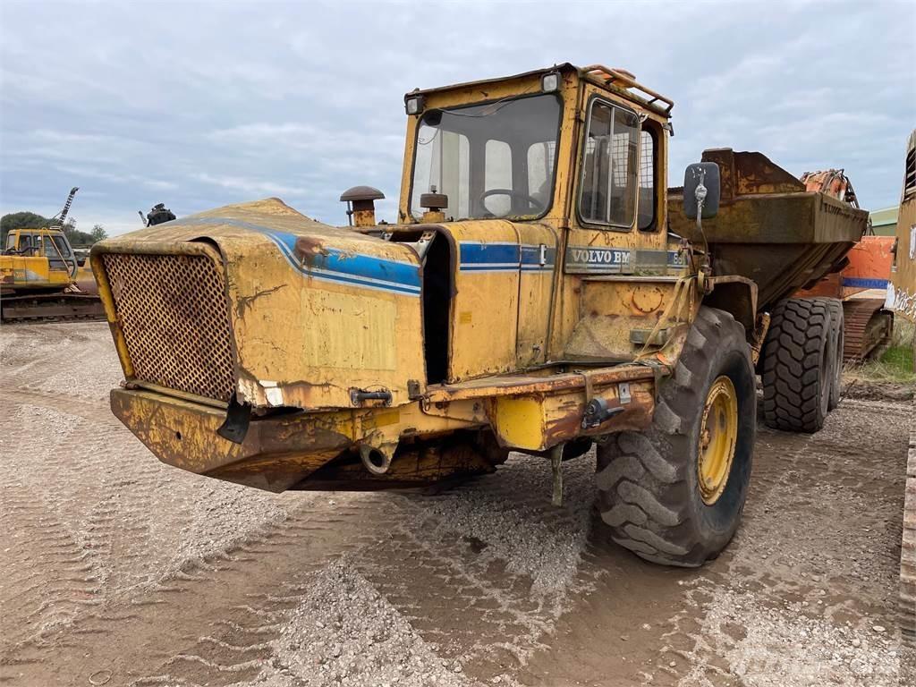 Volvo 861 dumper til ophug Странични самосвали