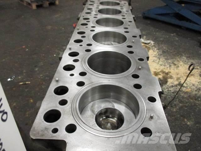 Volvo D100 short blok Двигатели